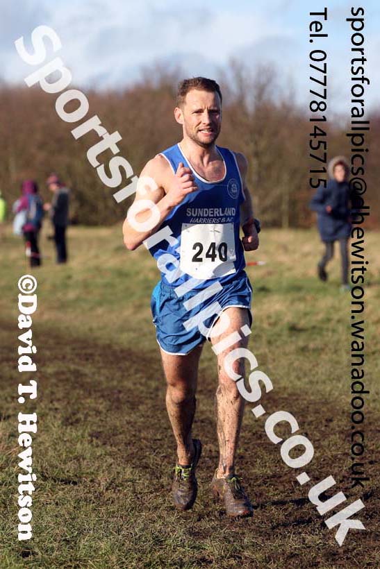 Mens masters 35s to 64s North Eastern Masters, Wallsend. Photo: David T. Hewitson/Sports for All Pics